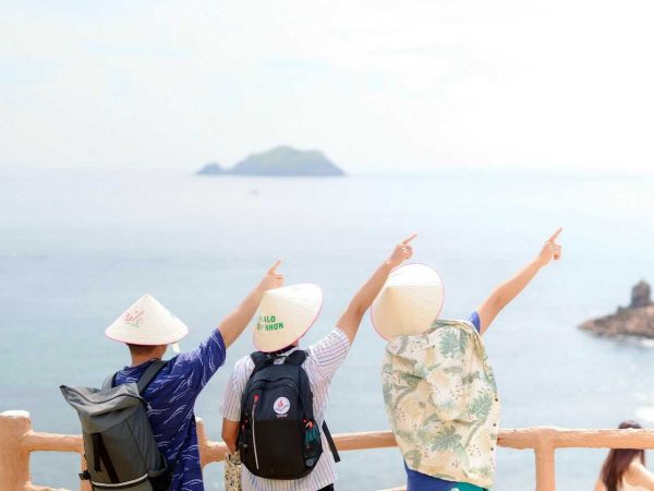 Kỳ Co eo gió hòn khô