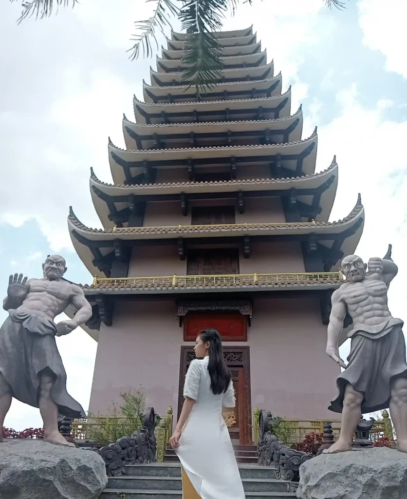 chùa thiên hưng bình định